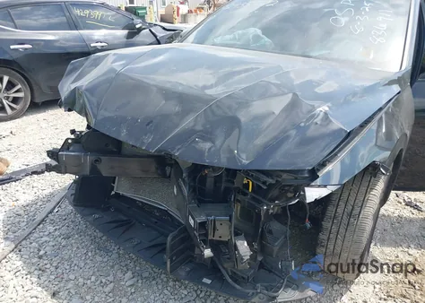 2024 Hyundai Elantra Sel z USA, uszkodzony, nr VIN KMHLM4DG9RU836911